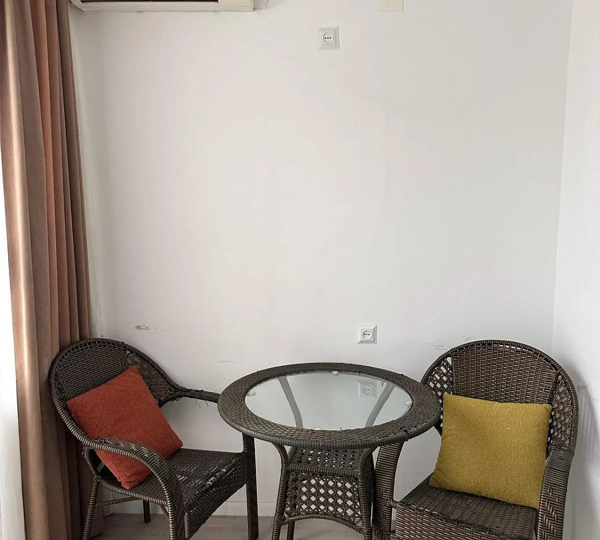 Host Hotel Batumi 0*,  Georgia